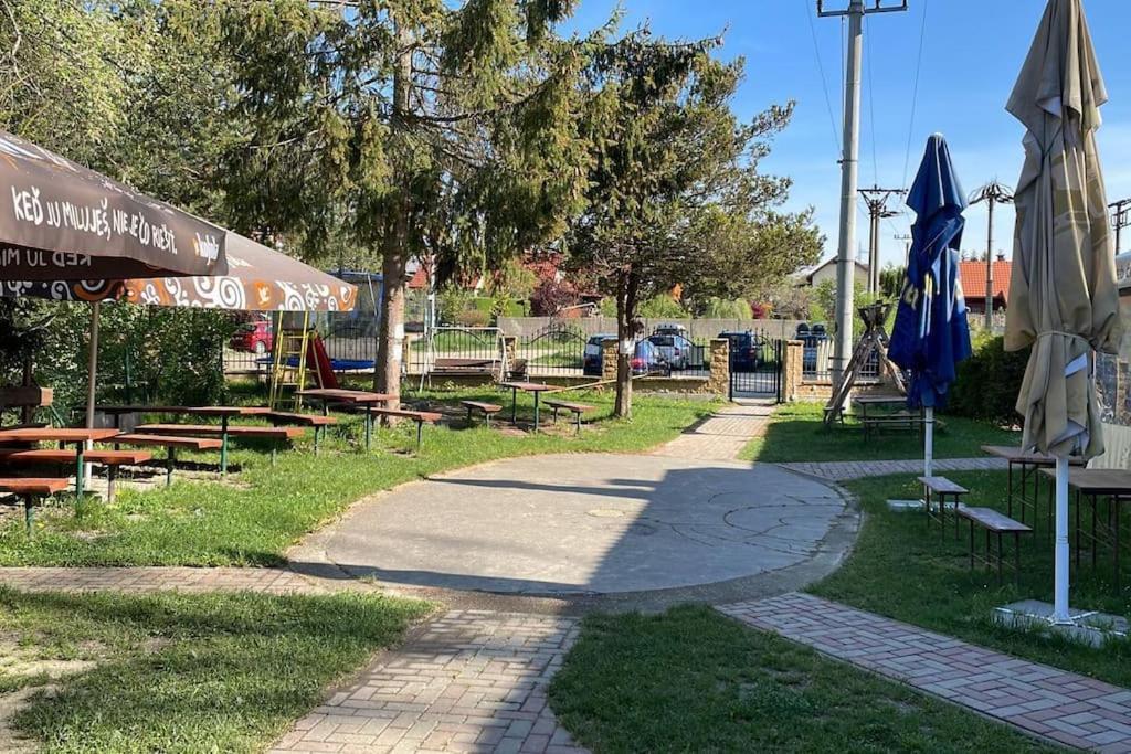 Apartman Katarina V Penzione Pod Smrekom Martin Buitenkant foto